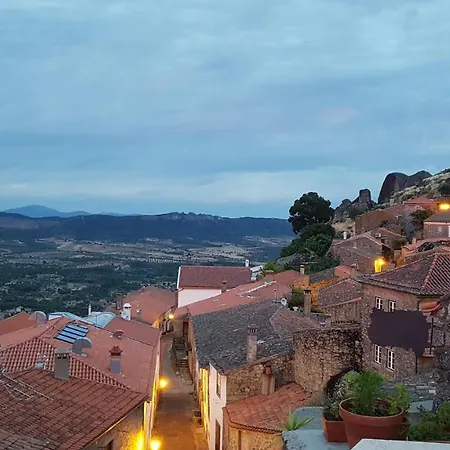 Casa Do Castello לינה וארוחת בוקר 3*