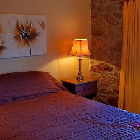 לינה וארוחת בוקר Casa Do Castello מונסנטו